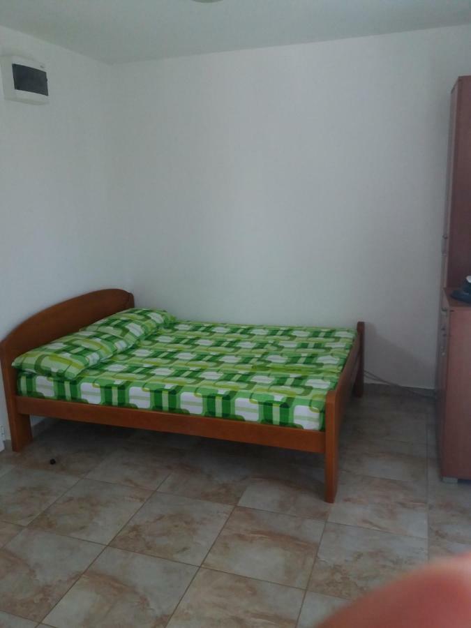 Mona&Mike Apartments Тиват Екстер'єр фото