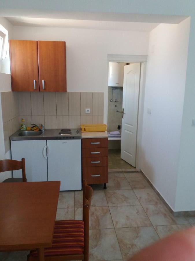 Mona&Mike Apartments Тиват Екстер'єр фото