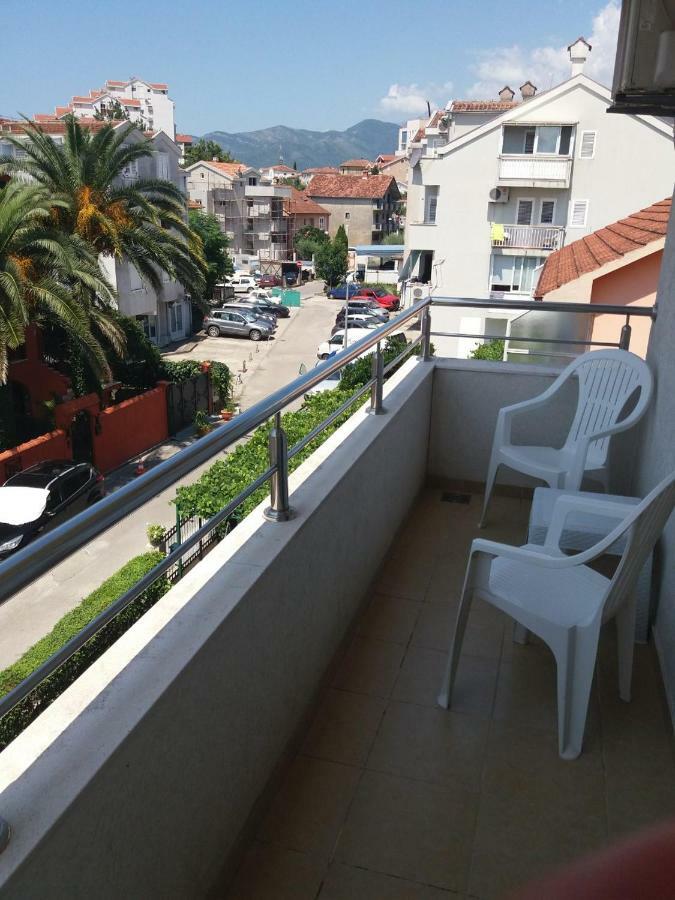 Mona&Mike Apartments Тиват Екстер'єр фото